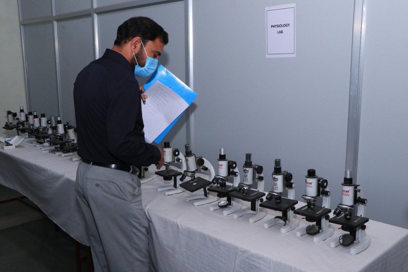 Physiology lab microscopes — Medical Laboratory Technology